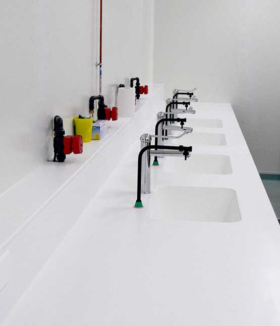 Espace santé en Solid Surface